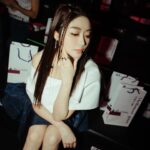 Jenny Cheng Instagram - @huangdamur @damur.fashion 「穿上#DAMUR，成為自己的藝術品。」 Outfit @huangdamur Jewelry @bulgari Hair @signs0303 Makeup @90jollymakeup Photographer @rockykao456 #DAMUR #AW24TPEFW #taipeifashionweek