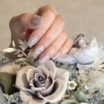 Jenny Cheng Instagram - 🌹 花若盛開 蝴蝶自來 充實自己把自己顧好 自會有適合的人出現 對人不討好也不強求 屬於你的怎樣都趕不走 不屬於你的終究不屬於 👗 @wangwang.company 💅 @eviewenevie