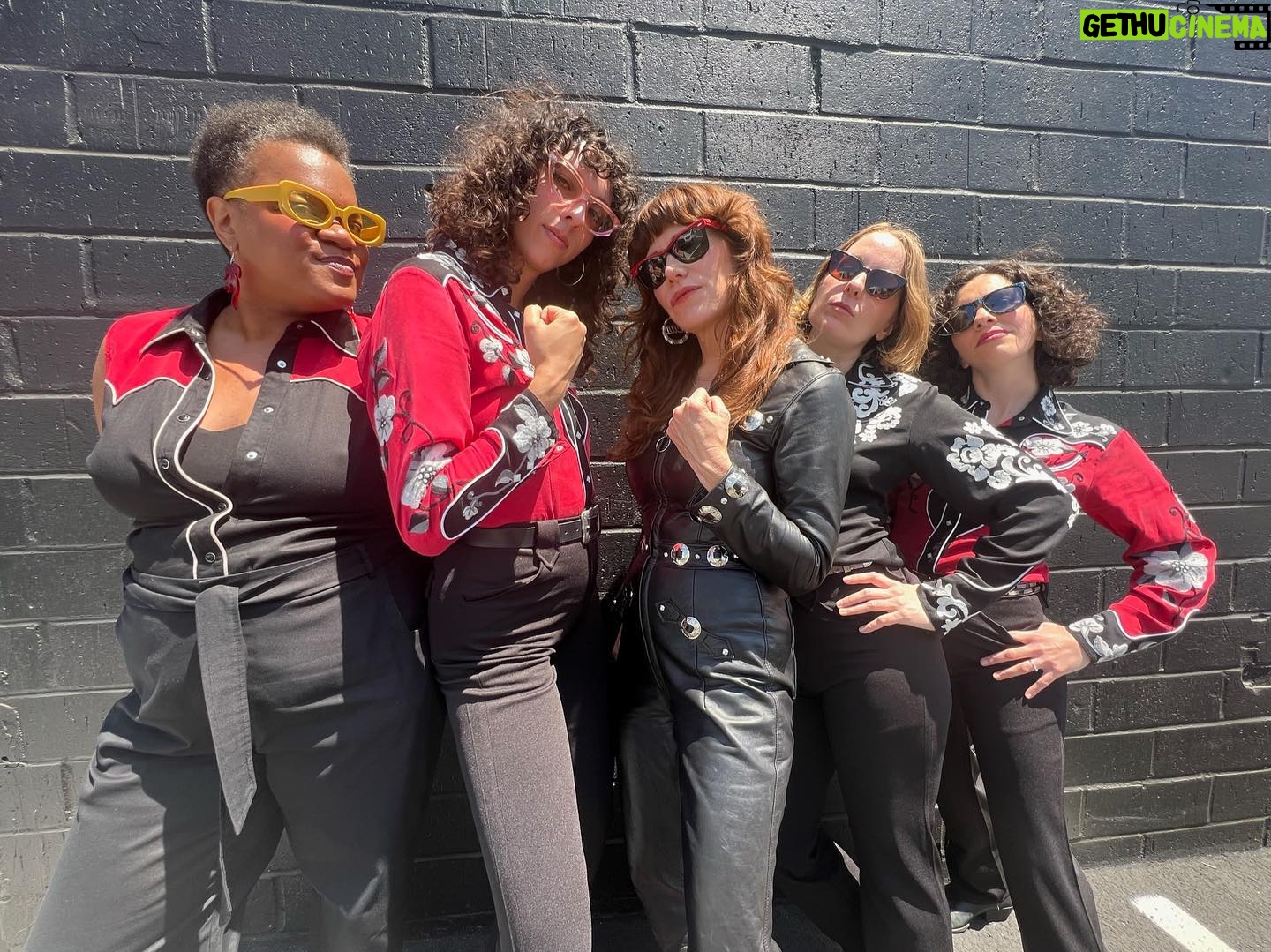 Jenny Lewis Instagram - JOY’ALL @megbrittcole @iamjessnolan @ryanmadora @nicolelawrence___ 📸 by @vanessaredd_n