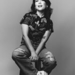 Jenny Lorenzo Instagram – This is me when I’m not playing a 72-year-old Abuela or a snarky 10-year-old. 

Dope photos by @bynickrasmussen 
Make up y pelo @jenxbouton