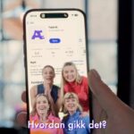Jenny Skavlan Instagram - Egenreklame 🪡📱Drømmer du om å lære å sy? DA er Fæbrik- Æppen noe for deg! I gratis- versjonen får du grundige steg for steg filmer av alle mønsterne våre. 💥Blir du med i Fæbklubben får du grunnkurs, teknikkvideoer, jeanskurs med mønster og tilgang på alle hacke-videoer! Takk til @sarawachenfeldt og @re.lma for å ta nye arbeidsoppgaver på strak arm- som å være skuespillere! 🙌🏻 Oscar neste! 🏆