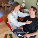 Jenny Skavlan Instagram - Reklame 🪡 Da var det endelig @fingern sin tur til å bli en del av familien sin med matchende Fæstdrakt! Mønster og masse fantastiske stoffer til Fæstdrakt til barn, dame og herre finner du på faebrik.no🌼🌸 #fæstdrakt #fæbrikfæstdrakt