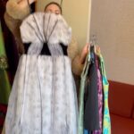 Jenny Skavlan Instagram - Reklame 💥Er dere klare for vårt første #dødsbotildødsfett drop?! Vi i @jointhefaebrik har kjøpt inn flere fantastiske dødsbo- garderober som vi skal selge på et pop-up marked i @oslobukta 11. og 12.mai! Så hold av datoene! En av garderobene har tilhørt Solveig, den er spekket med unike kvalitetsklær, mye sydd på skredderhus i Oslo på 60-tallet! Vi bar klærne hennes med stolthet på #tiseawards ♻️💚 Jeg fant pladask for et sett med langt skjørt og matchende #bolero !! Dette settet og mye mye mer kan bli ditt! 💚La oss gi disse klærne et mye lengre liv. Det fortjener de. Og du fortjener klær lagd og brukt med kjærlighet!