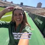 Jenny Taft Instagram - If someone caught the BTS making of this video … I’m sorry!! 🤣🤣🤣 #colorado #sportsreporter #cfb #boulder #coachprime #usc #trojans #cfbonfox #tubegirl