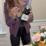Jenny Taft Instagram - #ad Nothing I love more than football and a mimosa made with the official Wine Sponsor of the NFL @barefootwine! My go to for the perfect mimosa? Just add a “hint” of OJ! 😊 #BarefootNFL #NFL Link in bio for more info!