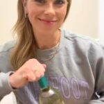 Jenny Taft Instagram – #ad One of my favorite things to do throughout football season is enjoy @barefootwine with friends and family while putting together a meat and cheese board. Wings are on the way! Literally the perfect pairing, this is my go to for Sunday Funday and the Holiday season! #BarefootNFL #nfl