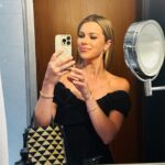Jenny Taft Instagram – Dressed up in NYC for @cynopsismedia awards 🤍 such a special and fun night!