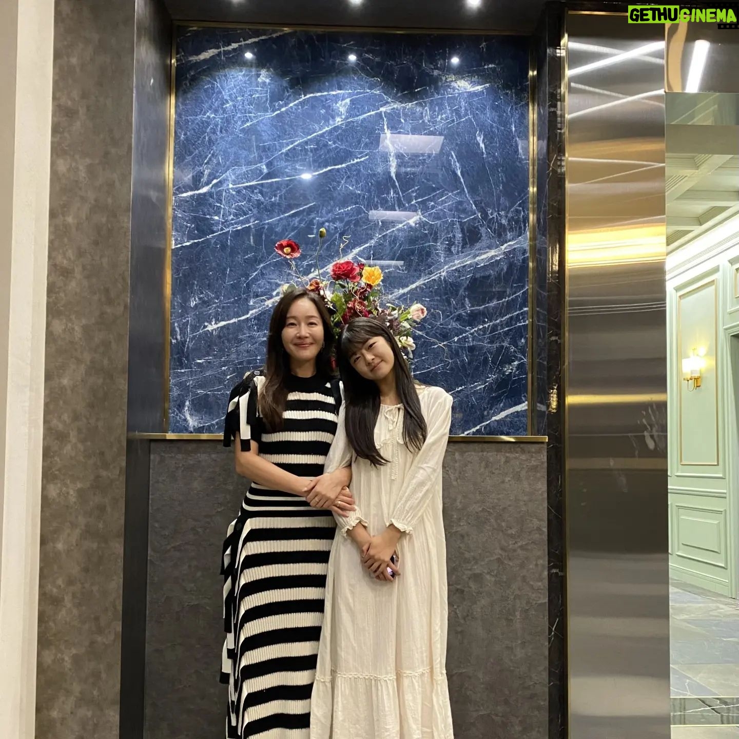 Jeon Chae-eun - 92.3K Likes - 날 찾지 마세요 엄마.. 그래도.. 사랑해요
#작은아씨들
#밀항
#박효린 #오인혜 #원상아