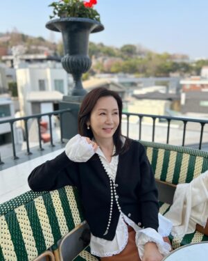 Jeon In-hwa Instagram - 커피한잔과 사랑하는 동생~😍