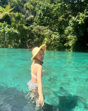 Jeon Ji-yoon Instagram - 아직 끝나지 않아똬😝🍀🌳🩱🧢🐠🐟