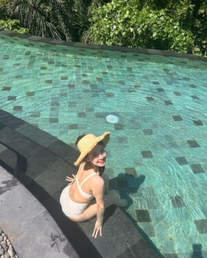 Jeon Ji-yoon Instagram - 아직 끝나지 않아똬😝🍀🌳🩱🧢🐠🐟