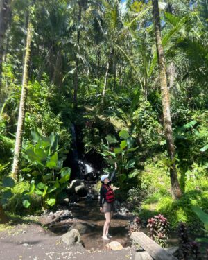 Jeon Ji-yoon Instagram - 아직 끝나지 않아똬😝🍀🌳🩱🧢🐠🐟
