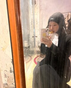 Jeon Ji-yoon Most Liked Photos and Posts