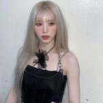 Jeon Hee-jin Instagram - Music bank 출격 완료! 😎💰✨