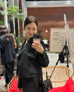 Jeon Hye-bin Instagram - 파묘시사 다녀왔어요 너무나도 신선한 충격의 영화👹🔥 그냥 무조건 보셔야 합니다 #파묘
