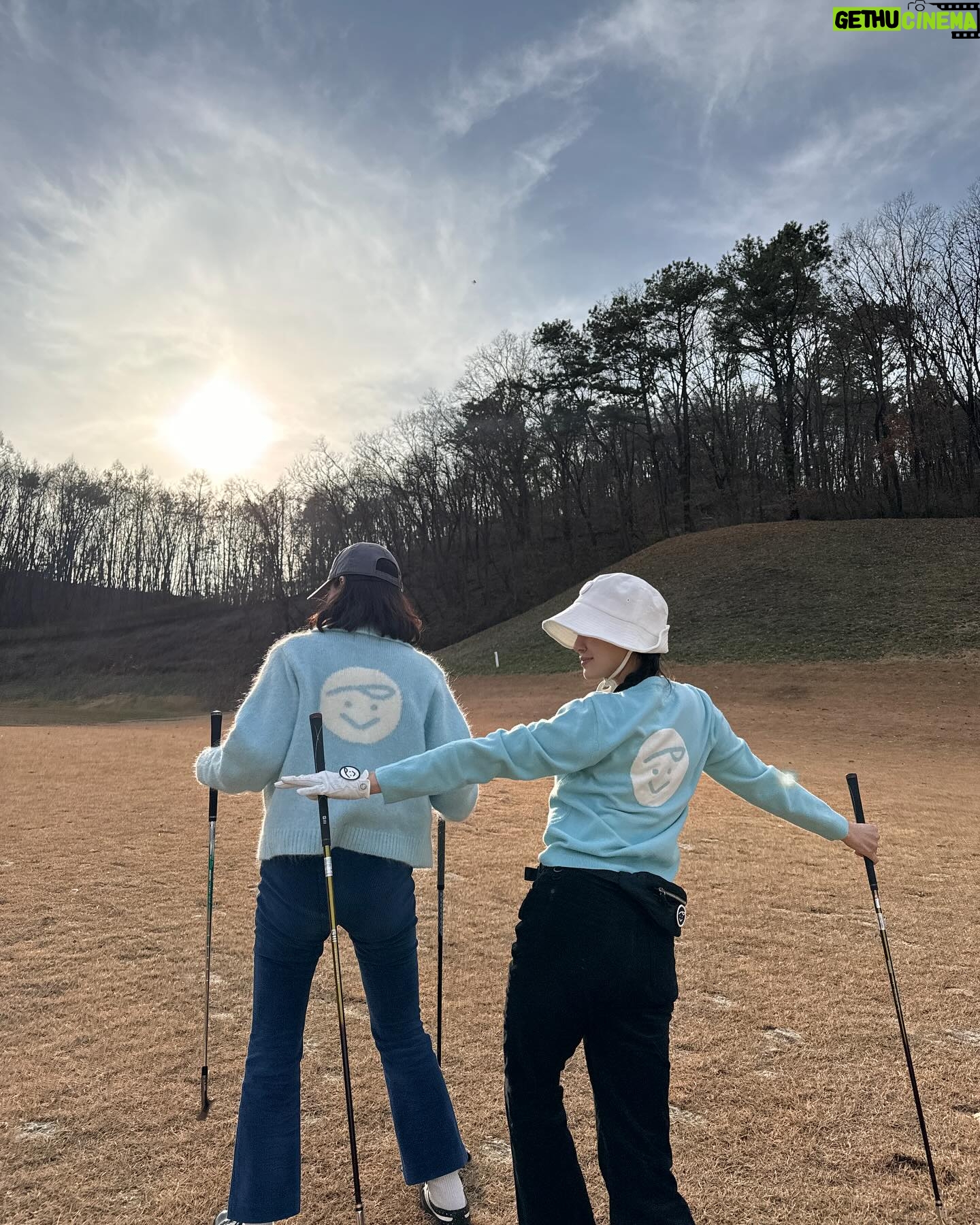 Jeon Hye-bin Instagram - 예쁜 골프웨어때매 오늘 좀 잘쳤다 ㅋㅋ @piv_vee @garmentgolf