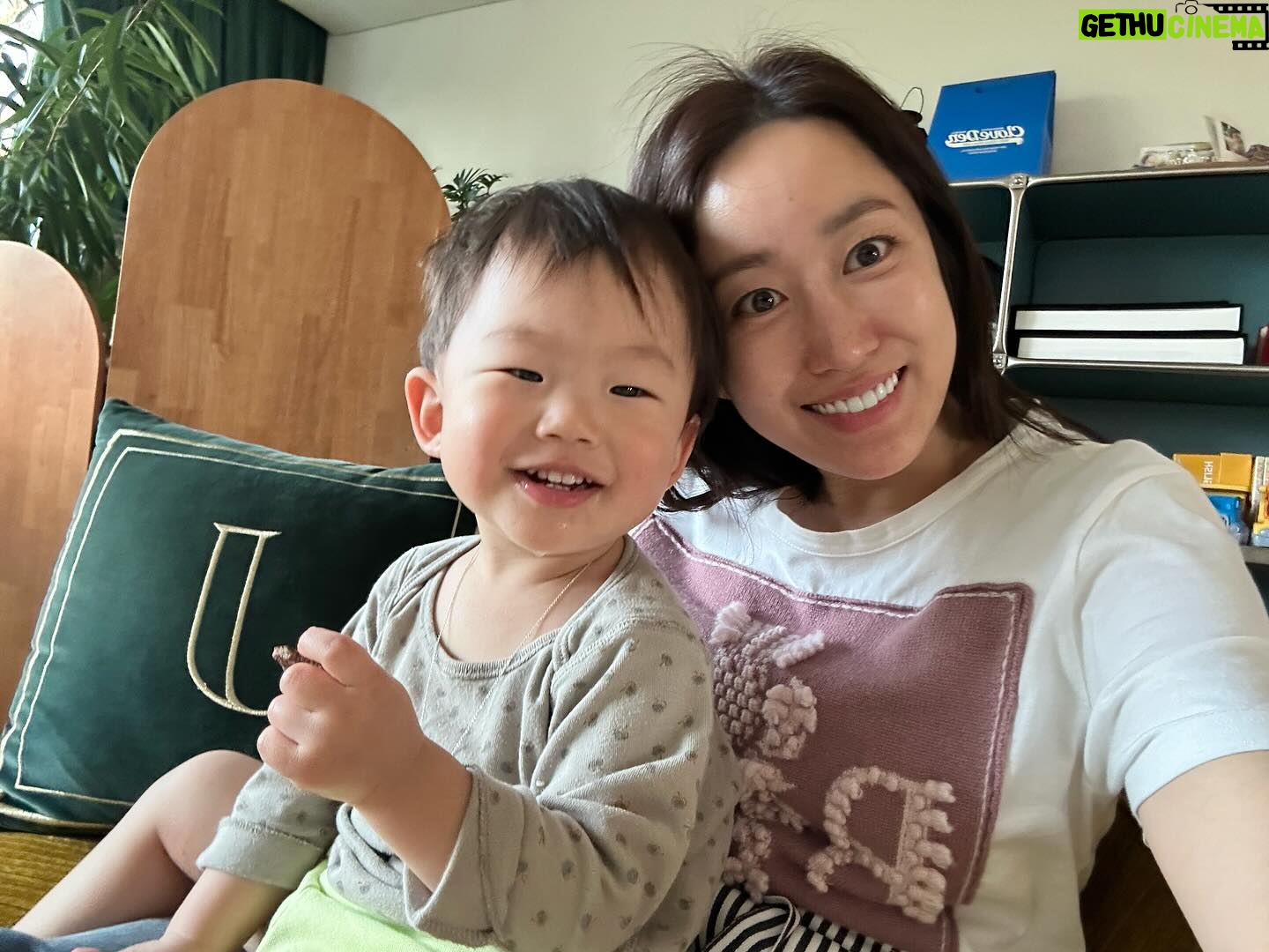 Jeon Hye-bin Instagram - 아침 점심 저녁 바쁜 토요일은 원래 내스타일 아니긴 한데 이런 토욜은 참 좋다🎈