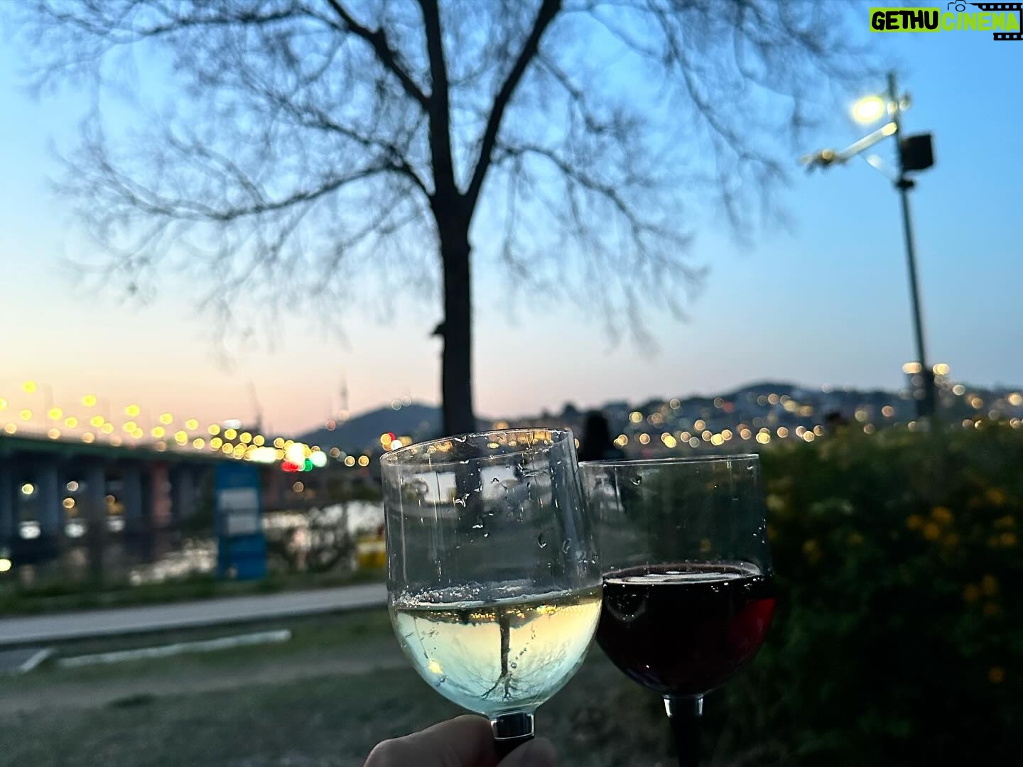 Jeon Hye-bin Instagram - 아침 점심 저녁 바쁜 토요일은 원래 내스타일 아니긴 한데 이런 토욜은 참 좋다🎈