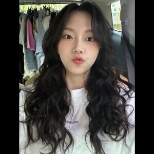 Jeong Da-eun Instagram - 여름이 끝나긴 할까 🫠🍦