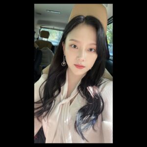 Jeong Da-eun Instagram - 집에…가고…싶ㄷr…. #