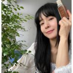 Jeong Hye-young Instagram - #광고 시간을 멈출순 없겠지만 남들보다 조금 느리게 가도록 만들순 있지요 열심히 나를 가꾸어봐요 #디올프레스티지 #로즈앰플세럼 피부속부터 에너지가 차올라 탄력을 되찾아 더욱 아름답게 빛나는 피부 디올프레스티지와 함께 하세요!