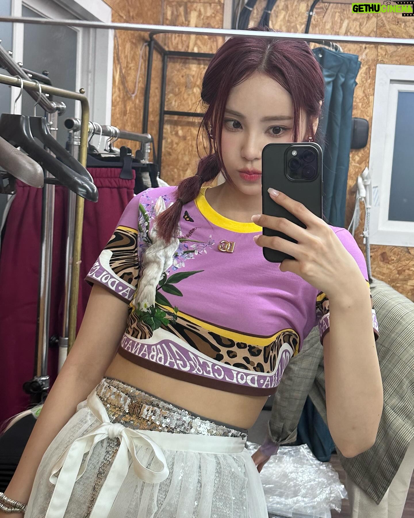 Jeong Jin-sol Instagram - ‘Flower Rhythm' OUT NOW! 🌺🌷🌸