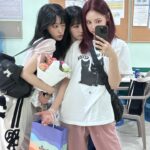 Jeong Jin-sol Instagram – ARTMS 데뷔 쇼케이스 끝! 🩷💚❤️💙💜