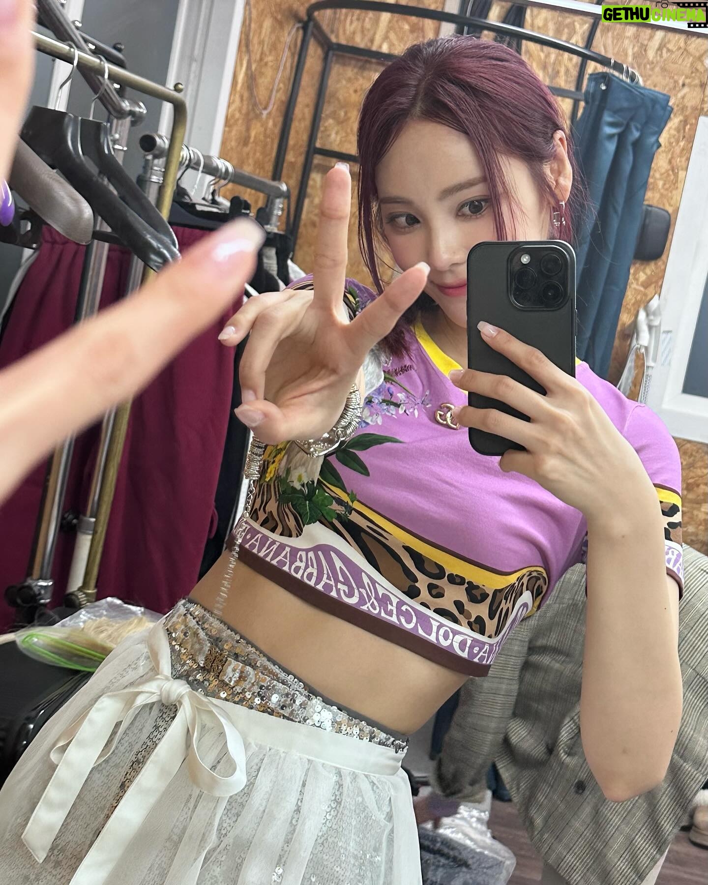 Jeong Jin-sol Instagram - ‘Flower Rhythm' OUT NOW! 🌺🌷🌸