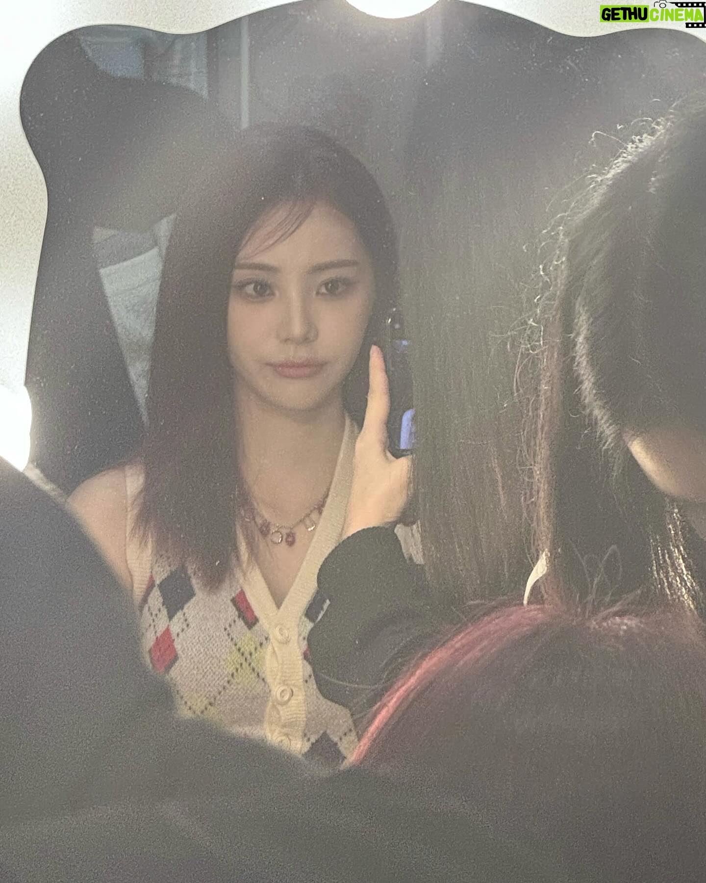 Jeong Jin-sol Instagram - 鈥楢ir' OUT NOW! 馃憼馃憻馃ゾ馃┌鉀革笍 馃惥
