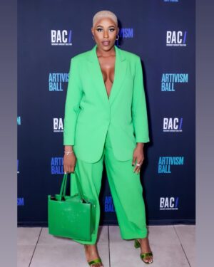 Jerrie Johnson Instagram - What a ball 💚✅🍀
•
•
•
#ArtivismBall #BAC #MoneyGreen #GalaSeason #DriaIsTheBest #YallDidThat #TheBandWentCrazy