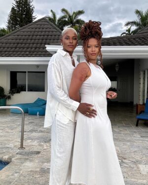 Jerrie Johnson Instagram - Swipe for a Big announcement 📢 

Special thanks to @spiritzexpression @drkarrendunkley @i_am__moses @_hospitalityexpert_ For making this trip to Jamaica EXTRA SPECIAL 🤍 And to all my friends who 🤫

#jamiaca #Travel #PrivateVillasAndChampagne