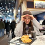 Jesseca Liu Instagram – 小镇散步，看画看展喝热红酒看小孩….
#跟着梵高足迹散步
#arles #vincentvangoghfoundation