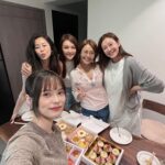Jesseca Liu Instagram – 人生能相遇，已是不易; 心灵若相知，更加要珍惜 ✨
Love y’all deep deep, 我永远的女王们 🩵 👑 🫰🏻