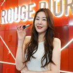 Jesseca Liu Instagram – Welcoming the New Year with the iconic #RougeDior in 720 Icone Satin, the perfect rosewood pink nude 💄 More couture than ever, with powerful floral care 🌹 

Visit the Rouge Dior Pop-up at ION Orchard #B1-32 till 29 Feb 2024, and shop Rouge Dior at all Dior Beauty Boutiques and Counters or https://shop.dior.com.sg/
@diorbeauty @dior @diorbeautylovers