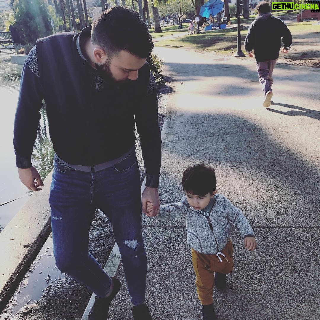 Jessi Smiles Instagram - So lucky to have these two as my Valentines 💛👪