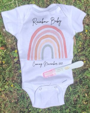 Jessi Smiles Instagram - 🌈 “Rainbows remind us that even after the darkest clouds, and the fiercest winds, there is still beauty.”💛

We are beyond excited and grateful to announce that I am pregnant!! I never imagined that a journey of such intense pain and grief could make moments like this so beautiful. I am thankful for every second that led me here. 💛🌈 

Link in my bio to the full video announcement video - I also tell you guys the sex of our baby!!