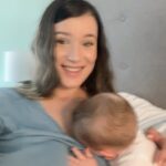 Jessi Smiles Instagram - Photoshoots with a breastfed baby be like….🥴