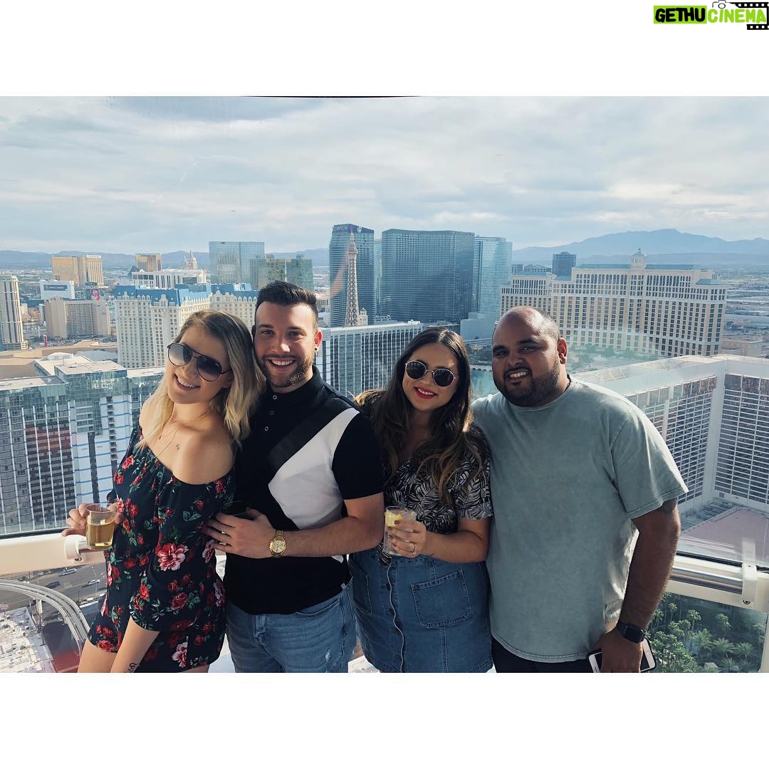 Jessi Smiles Instagram - Had a great trip with even greater people. I needed this so bad 💛