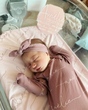 Jessi Smiles Instagram - My beautiful girl, we are so in love with you already. Welcome to the world. 💛🌈