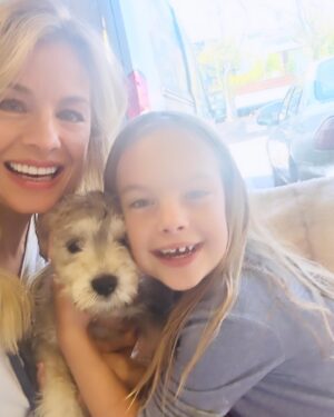 Jessica Collins Instagram - We have a new addition to our family. World… meet Charlie!!! 💙🐾
He’s from the same dog rescue as our dear Goldie. He’s a sweetheart and a very, very silly gent. Thank you @wagmorpets for helping these pups and bringing even more love into our home. ❤️🐾
#reacuedogsofinstagram 
#dogsofinstagram 
#dogmom