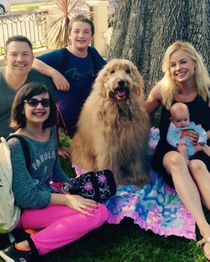 Jessica Collins Instagram - Today is one year since you went over the Rainbow Bridge. We miss you everyday my little one. ❤️🐾 #ILoveLucy 
And for all of you beautiful people who have sent me prayers and love over the past year about my Lucy- I’ve read every single one of your comments. And it has helped me enormously through this most difficult loss. I think whenever we use this platform in this way- to help each other- we use it at its best. Thank you for all your kindness. ❤️