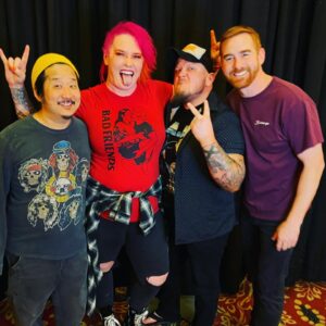 Jessica Cricks Instagram - Anyone who truly knows me knows how big a deal this was to me tonight. @bobbyleelive & @cheetosantino are my favorite. Especially Bobby. 

 Bad friends was awesome. Bobby and Andrew are awesome. @jetskijohnson is a star in the making. Thank you @badfriendspod for being an escape. ❤️

#Badfriendspod #badfriendstour #bobbylee #AndrewSantino #jetskiJohnson #Comedy