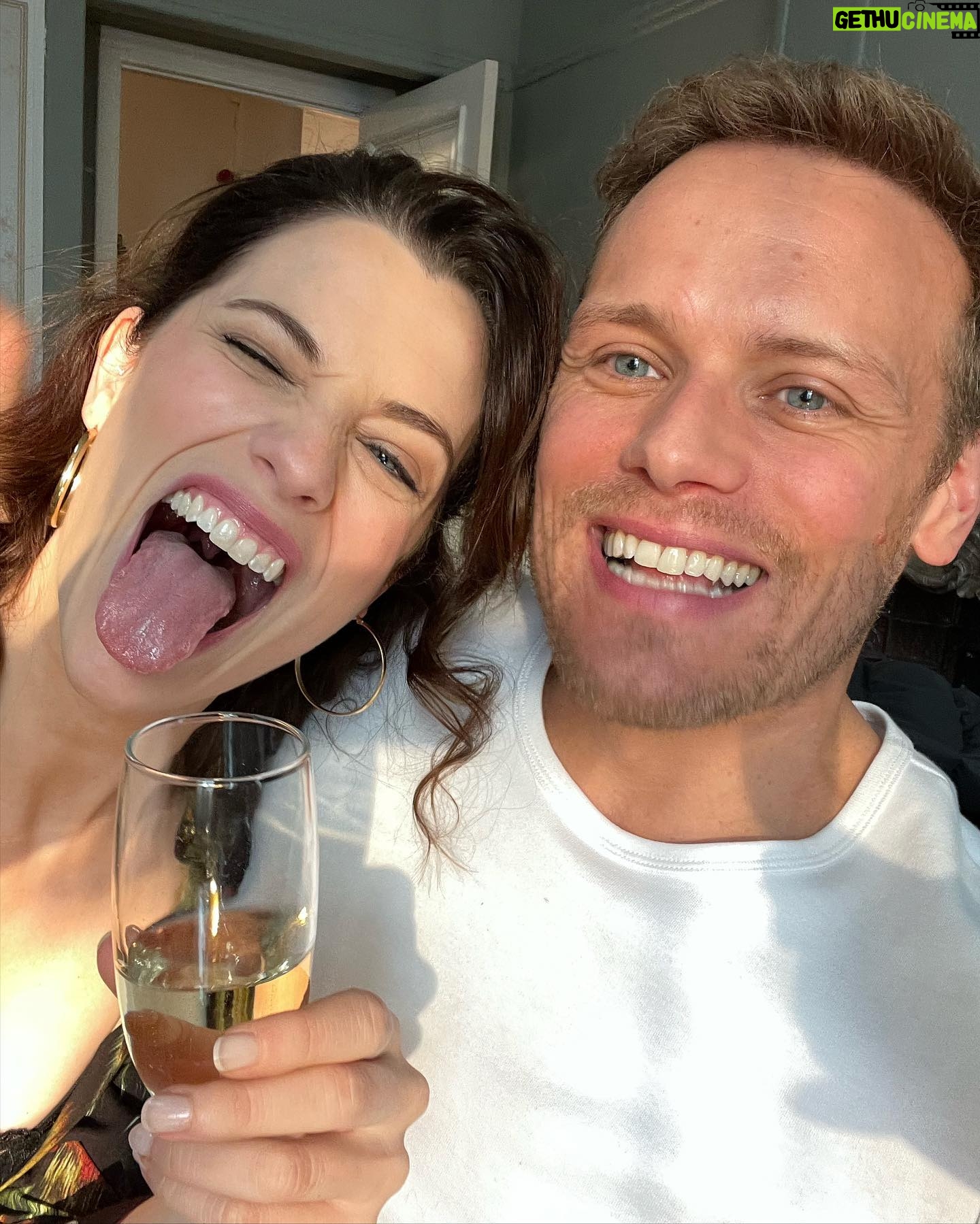 Jessica De Gouw - 7K Likes - Just a bunch of hunnnies making a tv show for ya ❤️🔥
#TheCoupleNextDoor