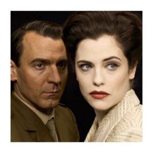 Jessica De Gouw Instagram - 3 days.
•
•
•
#operationbuffalo @abctv

@benkingphotographer