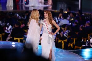Jessica Gagen Instagram - Miss World & Miss Europe 🌍

Appreciation post for our lovely new Miss World @krystyna_pyszko, looking forward to many adventures with you this year! 🤍✈️

Picture 1. On stage besties
Picture 2. “We’re top 2 in Europe!”
Picture 3. Cool and collected once more 😂

#missworld #misseurope #europe #bwap #engineer #model #blonde #redhead #stem