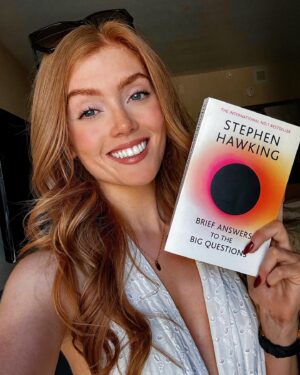 Jessica Gagen Instagram - It’s time for #STEM book club! 📖

No.10 of the year is Brief Answers to the Big Questions by the legendary Stephen Hawking! I’m about half way through and loving every chapter - a great read if you’re interested in learning more about how science can be used to answer topical questions!

Theories are explained clearly and complex mathematical equations omit, so that anybody, regardless of their mathematical ability, can grasp the concepts of the book!

This book was October’s read but I’ve been so hectic in the USA that I forgot to post it during month number 10, so keep an eye out for November’s recommendation in a couple of weeks time!

#STEM #STEMbook #bookclub #science #technology #engineering #maths #stephenhawking #usa #nasa #aerospace #aerospaceengineer #redhead #missengland
