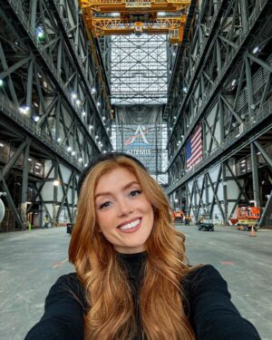 Jessica Gagen Instagram - Yesterday I visited NASA’s iconic VAB!

The VAB (Vehicle Assembly Building) was completed in 1966 and has since processed 12 Apollo missions, 4 Skylab missions, 1 Apollo-Soyuz project, 1 Ares 1 mission, Artemis 1 and all 135 Space Shuttle missions!

Quick facts about the VAB:

🚀 At 3,684,883 cubic meters, it is one of the largest buildings in the world by volume!

🚀 The American flag painted on the building is 209ft tall and 110ft wide - each star is 6ft across!

🚀 The building is made of 65,000 cubic yards of concrete and its frame contains 98,590 tons of steel!

Massive thank you to the team at @boeing for organising my visit - granting a foreign national access to this incredible piece of engineering doesn’t come easy! I’m mesmerised 🤩✨

#nasa #vab #stem #missengland #rocketscience #rocketscientist #aerospaceengineer #engineer #engineering #science #astro #avgeek #spacegeek #florida #capecanaveral #redhead #space #rocket #artemis