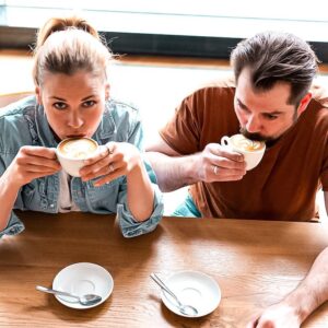 Jessica Ginkel Instagram - Anzeige|
Wie ihr bestimmt schon mitbekommen habt, lieben Daniel und ich guten Kaffee... 
Wir haben uns auf die Suche gemacht und sind fündig geworden und nicht nur dies, wir haben sogar die Möglichkeit genutzt einen eigenen zu kreieren ☕️
Wenn auch ihr auf der Suche nach etwas Besonderem seid, etwas das nachhaltig und fair angebaut und gehandelt wird, haben wir etwas für euch. 
Unsere „Shiny Beans“ 💛💚🧡💙❤️,
Den Link findet ihr in der Bio.
Wenn ihr mögt schaut doch gerne mal dort vorbei.

Ich wünsche Euch einen guten und gesunden Start in die neue Woche
Eure Jessi☀️

#unbezahltewerbung #shinybeans #unserebohne #einfachmachen #19grams #kaffeeliebhaber #nachhaltigundfair #aufindieneuewoche