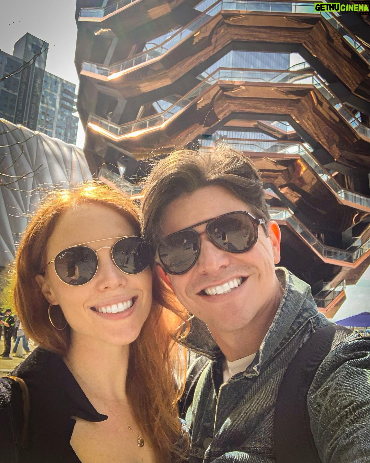 Jessica Keenan Wynn - 2.3K Likes - Quick dip in NY complete with love and laughs with @jasonforbach