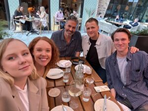 Jessica Keenan Wynn Instagram - English pit stop 🇬🇧